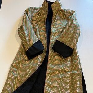 NEW WITH TAGS  - FULLY REVERSIBLE SILK JACQUARD COAT